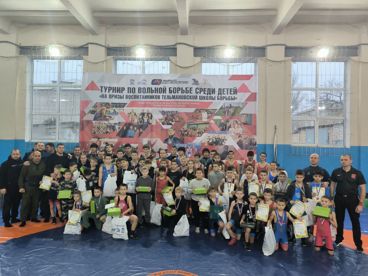 В рамках партийного проекта "Единой России" «Выбор сильных» в Тельманово прошёл Открытый турнир по вольной борьбе среди детей, на призы воспитанников школы Тельмановской борьбы В рамках партийного проекта "Единой России" «Выбор сильных» в Тельманово прошёл Открытый турнир по вольной борьбе среди детей, на призы воспитанников школы Тельмановской борьбы