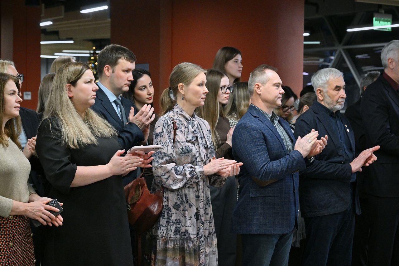 Открытие выставки художников Донбасса в рамках проекта «Дорогами Великой Победы» Открытие выставки художников Донбасса в рамках проекта «Дорогами Великой Победы»