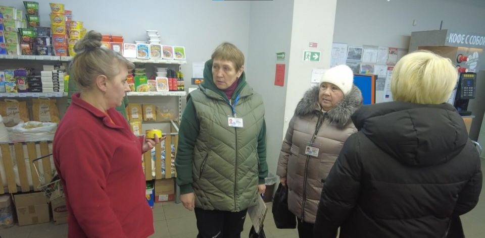Иван Приходько: Активисты Народного контроля осуществили проверку ряда магазинов в Калининском районе Горловки Иван Приходько: Активисты Народного контроля осуществили проверку ряда магазинов в Калининском районе Горловки