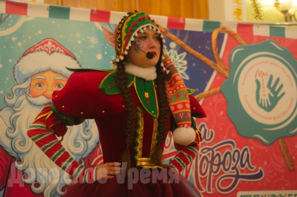 Прямиком из Великого Устюга : “Почта Деда Мороза” доставила подарки детям погибших защитников Прямиком из Великого Устюга : “Почта Деда Мороза” доставила подарки детям погибших защитников