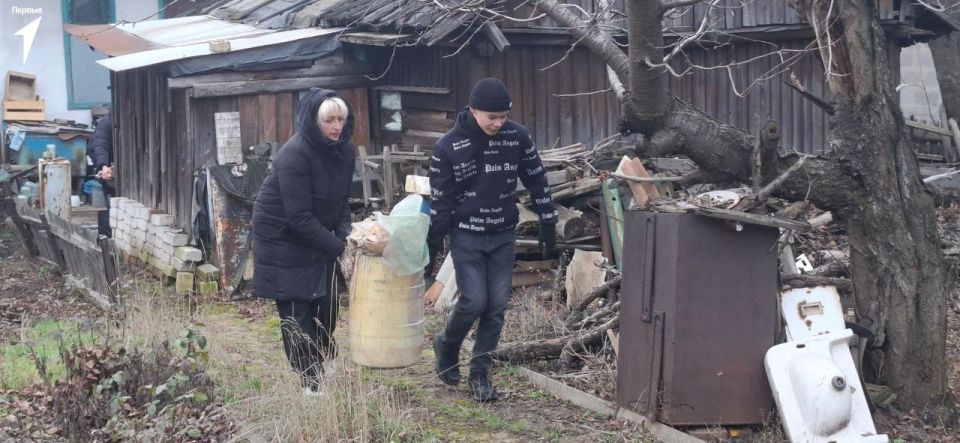Первые не останавливаются. Волонтерские отряды Первых продолжают активно участвовать в Эстафете Добра Первые не останавливаются. Волонтерские отряды Первых продолжают активно участвовать в Эстафете Добра