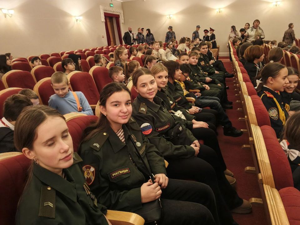 Юные гвардейцы Ждановки провели очередной яркий день в Москве Юные гвардейцы Ждановки провели очередной яркий день в Москве