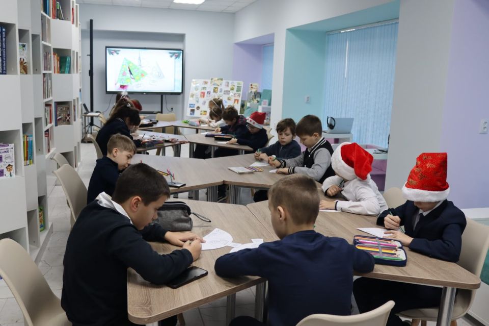Познавательный час «История появления новогодней открытки» Познавательный час «История появления новогодней открытки»