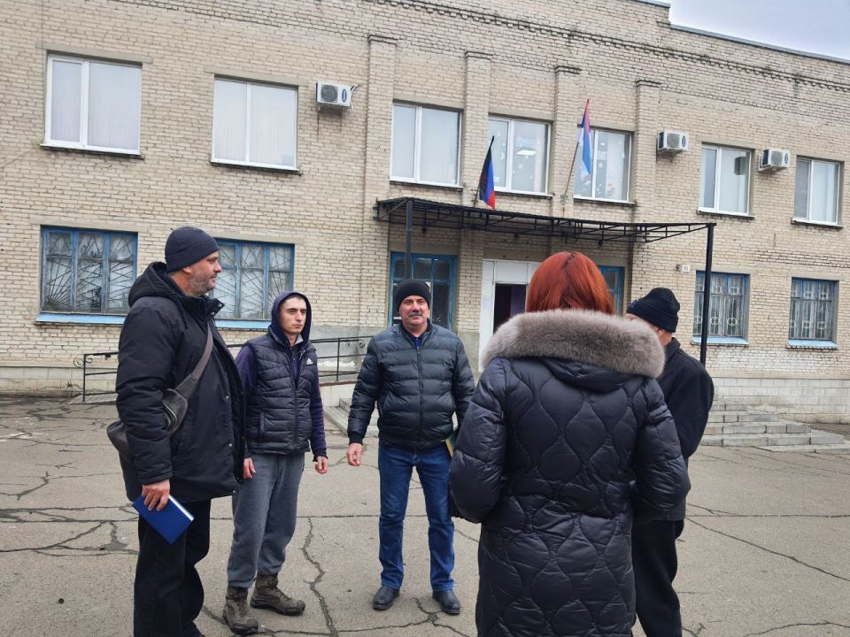 Во исполнение поручения Главы Донецкой Народной Республики Дениса Владимировича Пушилина о поддержании постоянного диалога с жителями, сегодня состоялся прием граждан Во исполнение поручения Главы Донецкой Народной Республики Дениса Владимировича Пушилина о поддержании постоянного диалога с жителями, сегодня состоялся прием граждан
