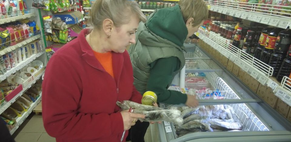 Иван Приходько: Активисты Народного контроля осуществили проверку ряда магазинов в Калининском районе Горловки Иван Приходько: Активисты Народного контроля осуществили проверку ряда магазинов в Калининском районе Горловки