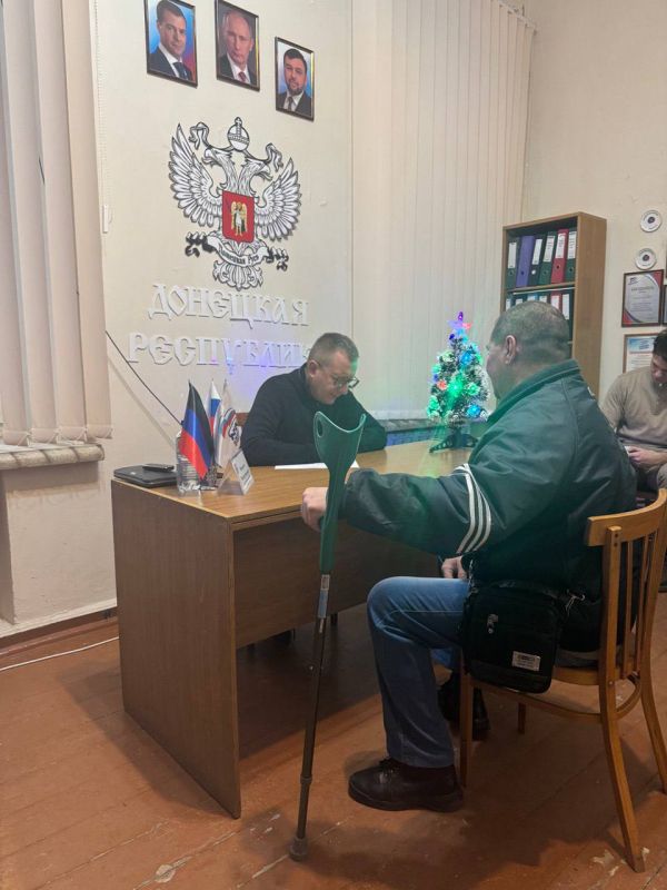 Депутаты Народного Совета проводят приемы граждан по поручению Главы ДНР Дениса Пушилина Депутаты Народного Совета проводят приемы граждан по поручению Главы ДНР Дениса Пушилина