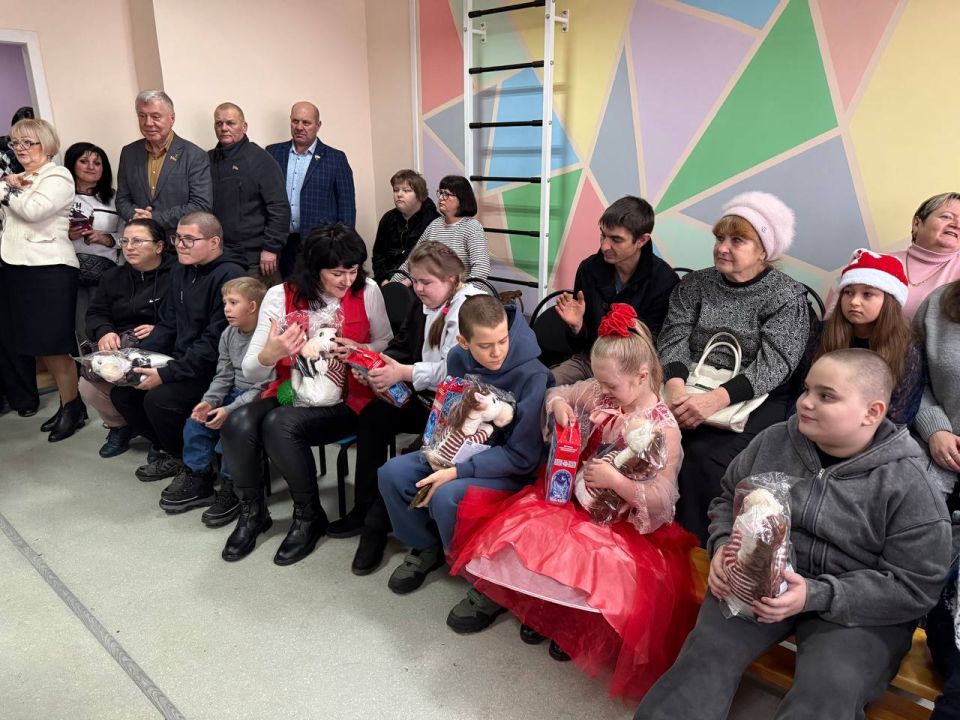 В отделении социальной реабилитации прошел новогодний утренник В отделении социальной реабилитации прошел новогодний утренник