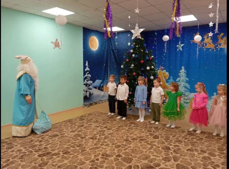 В Камышеваском детском саду «Ласточка» провели утренник в День Святого Николая В Камышеваском детском саду «Ласточка» провели утренник в День Святого Николая