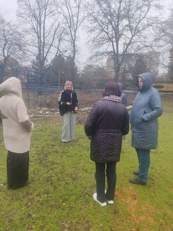 депутат Донецкого городского совета Лилия Ошурко провела встречу с населением депутат Донецкого городского совета Лилия Ошурко провела встречу с населением