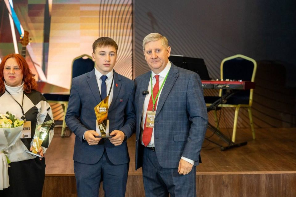 Сергей Желновач: Подвели итоги регионального конкурса «Гордость Донбасса» Сергей Желновач: Подвели итоги регионального конкурса «Гордость Донбасса»