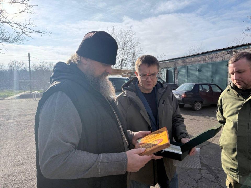 В Свято-Димитриевский храм Тельманово прибыла гумпомощь от свердловчан В Свято-Димитриевский храм Тельманово прибыла гумпомощь от свердловчан