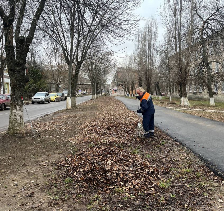 МУП «Простор» ежедневно выполняет все необходимые работы по содержанию городских улиц МУП «Простор» ежедневно выполняет все необходимые работы по содержанию городских улиц