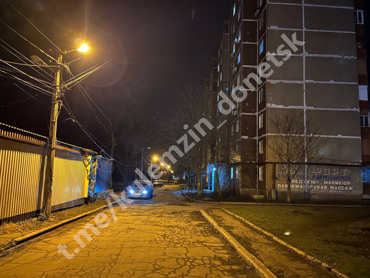 Алексей Кулемзин: В Петровском районе Донецка восстановлено наружное освещение в микрорайоне «Тихий», которое не функционировало с 2022 года из-за обстрелов со стороны преступного киевского режима Алексей Кулемзин: В Петровском районе Донецка восстановлено наружное освещение в микрорайоне «Тихий», которое не функционировало с 2022 года из-за обстрелов со стороны преступного киевского режима