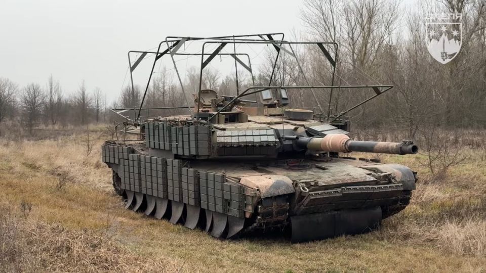 Австралийские абрамсы на вооружении 425-го полка "Скала" ВСУ Австралийские абрамсы на вооружении 425-го полка "Скала" ВСУ