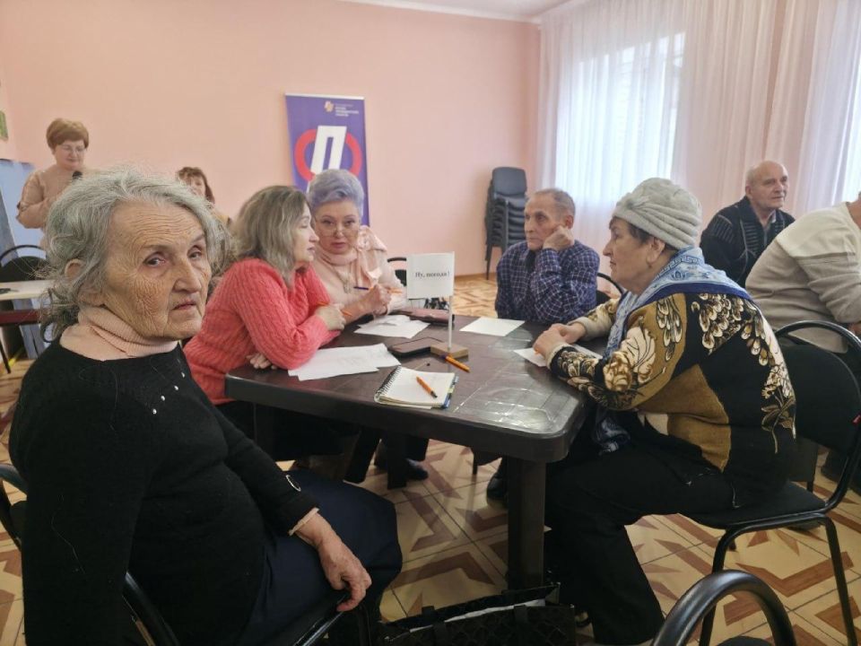 В Харцызске прошла новогодняя интеллектуальная игра В Харцызске прошла новогодняя интеллектуальная игра