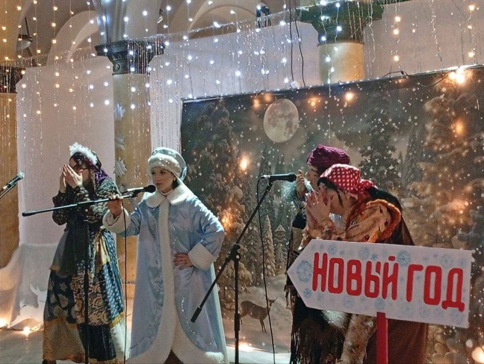 Сегодня, 24 декабря, в МБУ "Зугрэсский ГДК", состоялось яркое мероприятие «Новогодний переполох» Сегодня, 24 декабря, в МБУ "Зугрэсский ГДК", состоялось яркое мероприятие «Новогодний переполох»