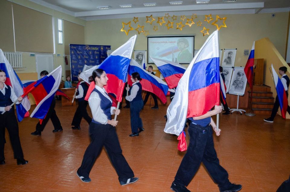 18 декабря в стенах Лицея №2 состоялось значимое и искреннее событие, посвященное завершению Года Защитника Отечества 18 декабря в стенах Лицея №2 состоялось значимое и искреннее событие, посвященное завершению Года Защитника Отечества