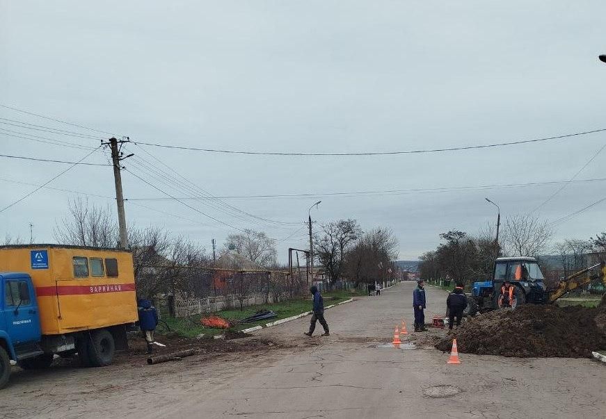 Наталья Великодная: Специалисты предприятия «Вода Донбасса» продолжают ремонтировать объекты в Тельманово Наталья Великодная: Специалисты предприятия «Вода Донбасса» продолжают ремонтировать объекты в Тельманово