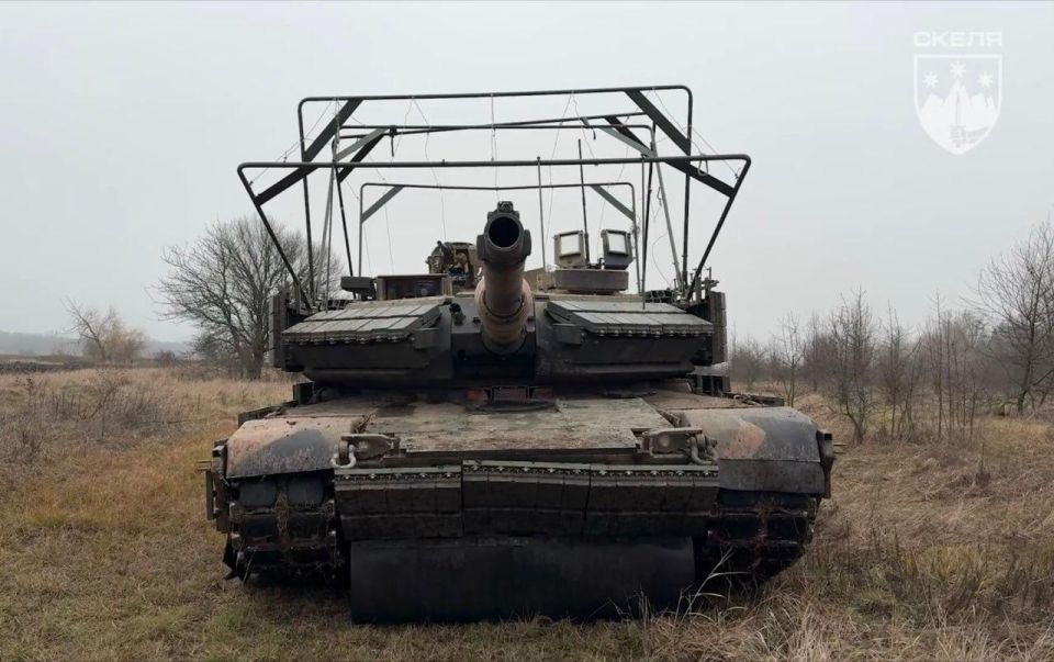 425-й ОШП «Скала», неудачно сходивший в контрнаступ под Покровск, показал последние кадры живых танков M1A1 AIM Abrams, поставленных Австралией 425-й ОШП «Скала», неудачно сходивший в контрнаступ под Покровск, показал последние кадры живых танков M1A1 AIM Abrams, поставленных Австралией