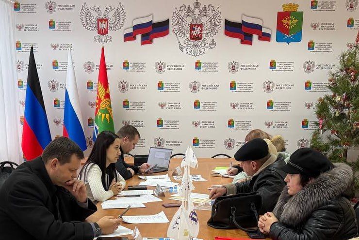 Сергей Желновач: Выездной прием состоялся!. Сегодня, 24 декабря, в рамках проекта «Правовой Компас» (РО АЮР в ДНР), который реализуется при поддержке Фонда президентских грантов, состоялся выездной прием граждан в г.о Сергей Желновач: Выездной прием состоялся!. Сегодня, 24 декабря, в рамках проекта «Правовой Компас» (РО АЮР в ДНР), который реализуется при поддержке Фонда президентских грантов, состоялся выездной прием граждан в г.о