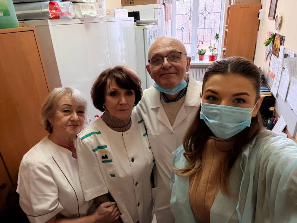 Депутат Народного Совета Александра Усачева привезла подарки для детей в Республиканскую клиническую туберкулезную больницу Депутат Народного Совета Александра Усачева привезла подарки для детей в Республиканскую клиническую туберкулезную больницу