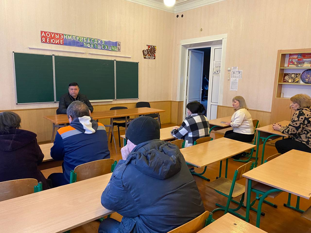 Иван Приходько: В Центрально-Городском районе Горловки прошла встреча с трудовым коллективом Иван Приходько: В Центрально-Городском районе Горловки прошла встреча с трудовым коллективом