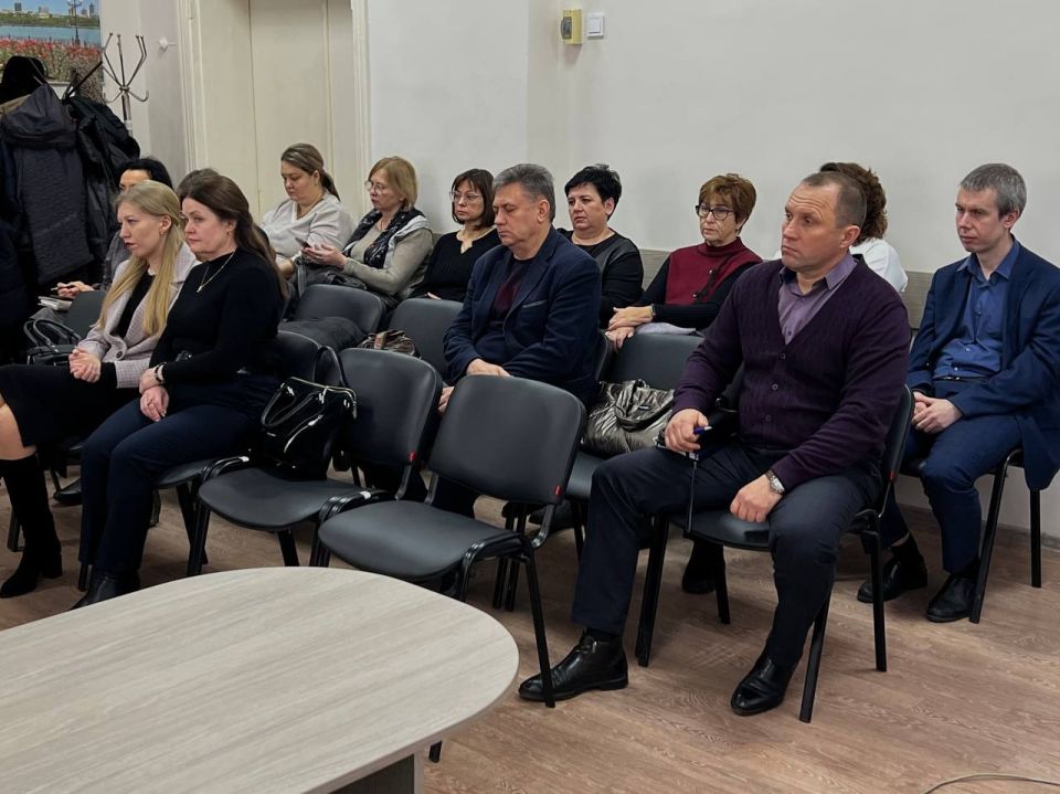 Татьяна Копылова: В Управе Ворошиловского внутригородского района Администрации городского округа Донецк Донецкой Народной Республики прошло открытое заседание комиссии по делам несовершеннолетних и защите их прав! Татьяна Копылова: В Управе Ворошиловского внутригородского района Администрации городского округа Донецк Донецкой Народной Республики прошло открытое заседание комиссии по делам несовершеннолетних и защите их прав!
