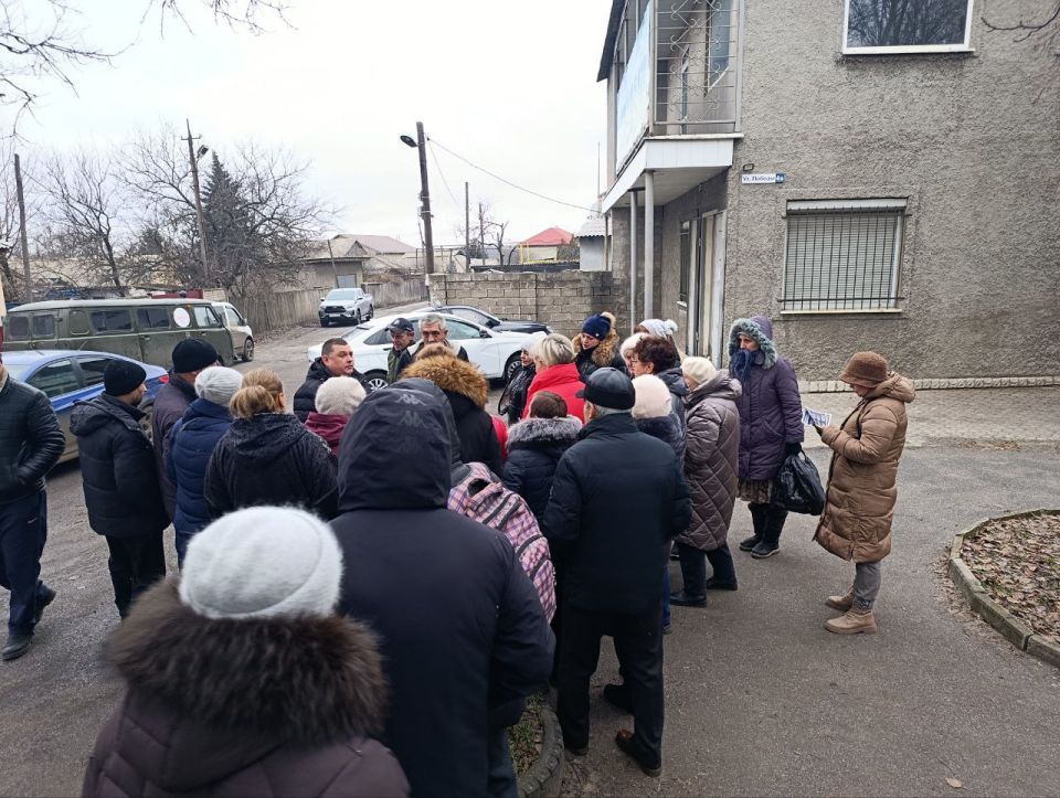 По поручению Главы ДНР Дениса Пушилина проводятся встречи с населением для выявления проблемных вопросов на подведомственной территории По поручению Главы ДНР Дениса Пушилина проводятся встречи с населением для выявления проблемных вопросов на подведомственной территории