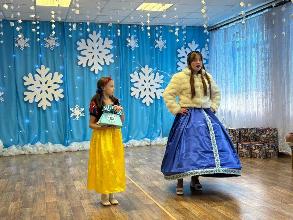 В ГБОУ "Школа № 3 г.о. Дебальцево"царила настоящая новогодняя сказка! В ГБОУ "Школа № 3 г.о. Дебальцево"царила настоящая новогодняя сказка!