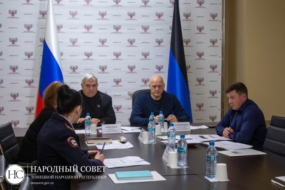 Вопросы здравоохранения детей обсудили в стенах Народного Совета Вопросы здравоохранения детей обсудили в стенах Народного Совета