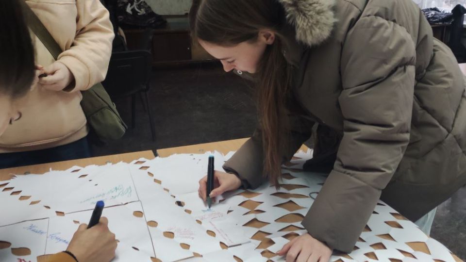 Поддержка защитников Горловки в преддверии праздников Поддержка защитников Горловки в преддверии праздников