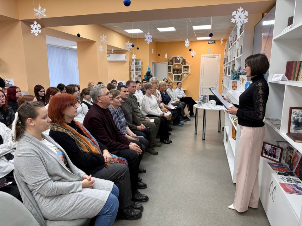 Александр Шатов: Состоялось открытие конкурса "Роспись-объект-сюжет Александр Шатов: Состоялось открытие конкурса "Роспись-объект-сюжет