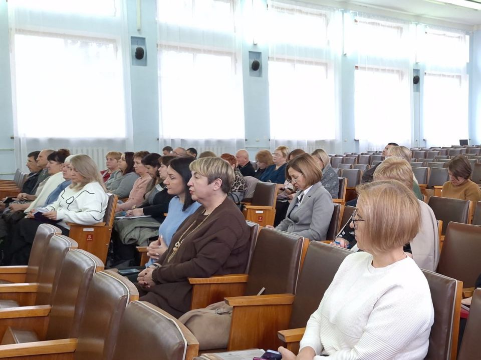 Александр Шатов: В администрации Шахтерского округа прошло аппаратное совещание Александр Шатов: В администрации Шахтерского округа прошло аппаратное совещание