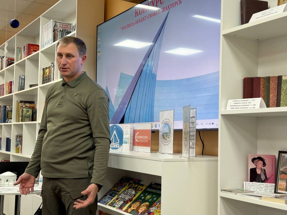 Александр Шатов: Состоялось открытие конкурса "Роспись-объект-сюжет Александр Шатов: Состоялось открытие конкурса "Роспись-объект-сюжет