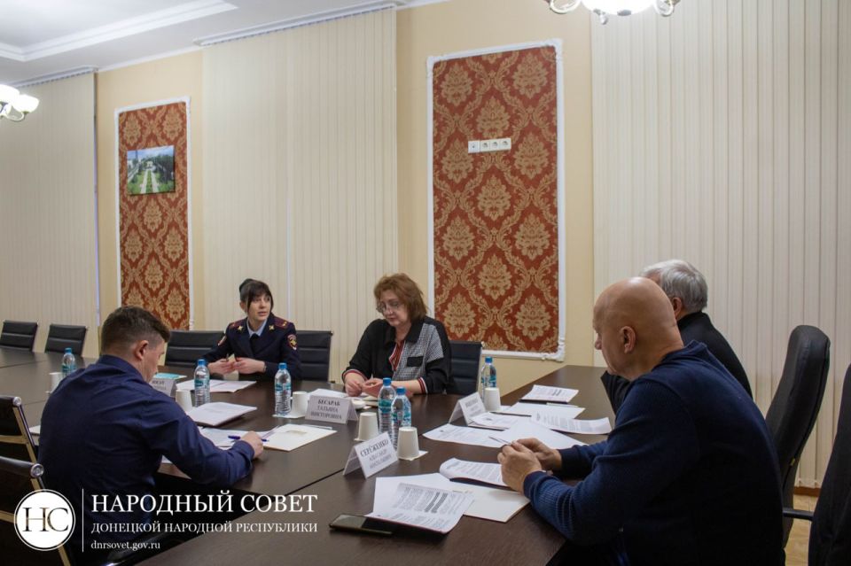 Вопросы здравоохранения детей обсудили в стенах Народного Совета Вопросы здравоохранения детей обсудили в стенах Народного Совета