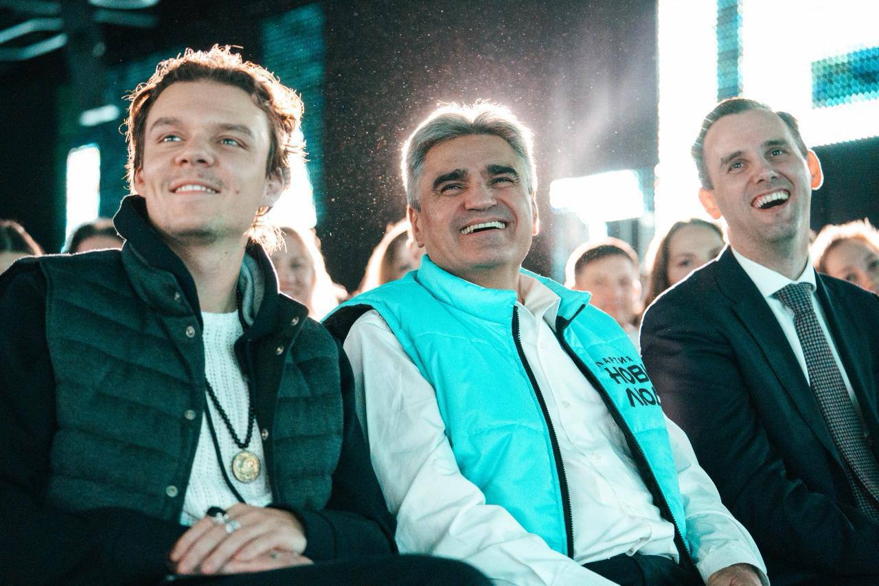 От пересдачи ЕГЭ до контроля мигрантов: «Новые люди» рассказали, что полезного сделали для ДНР