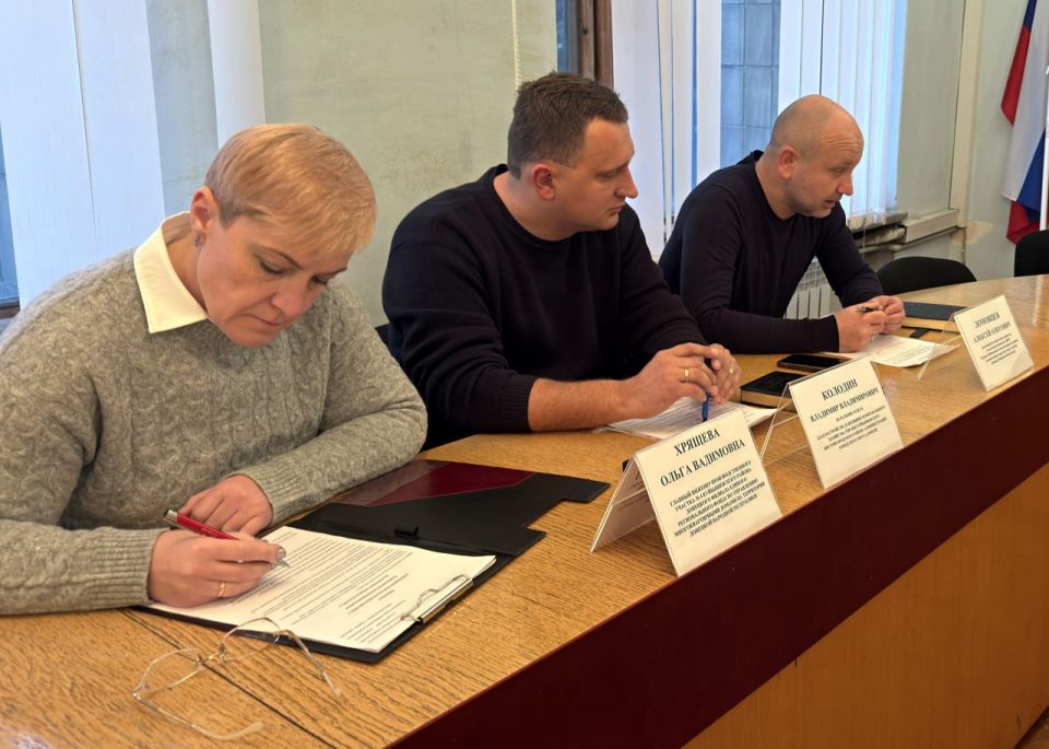 Иван Адамец: Под председательством руководителя Управы Куйбышевского внутригородского района Ивана Адамца состоялось плановое аппаратное совещание Иван Адамец: Под председательством руководителя Управы Куйбышевского внутригородского района Ивана Адамца состоялось плановое аппаратное совещание