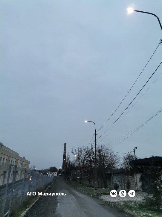 В Мариуполе энергетики проверили работу 9 километров праздничной иллюминации В Мариуполе энергетики проверили работу 9 километров праздничной иллюминации