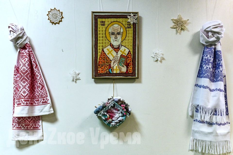 И ручная лошадка на счастье: в Донецке после трех лет перерыва открылась выставка “Новогодняя феерия” И ручная лошадка на счастье: в Донецке после трех лет перерыва открылась выставка “Новогодняя феерия”