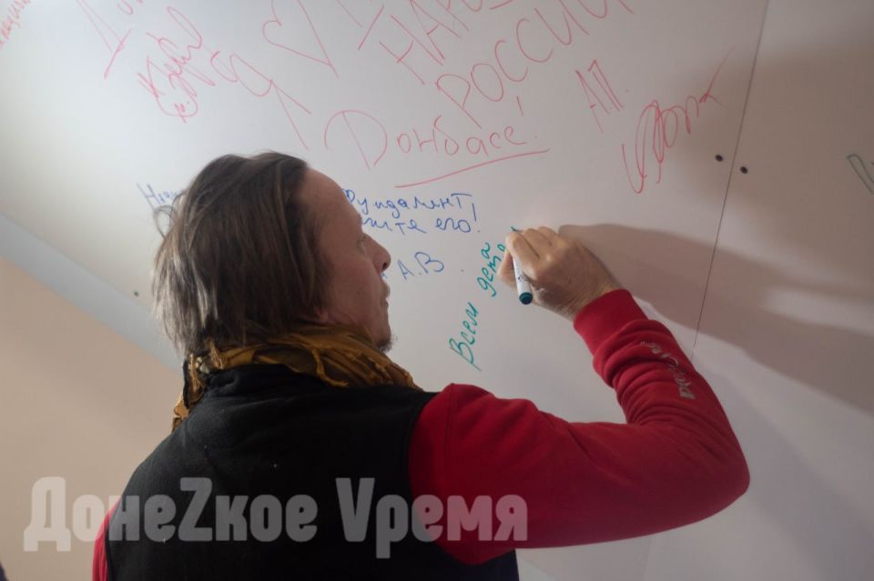 “Настоящее нужно возвращать к истокам”: “Елку ценностей” в ДНР посетил Иван Охлобыстин и другие почетные гости “Настоящее нужно возвращать к истокам”: “Елку ценностей” в ДНР посетил Иван Охлобыстин и другие почетные гости