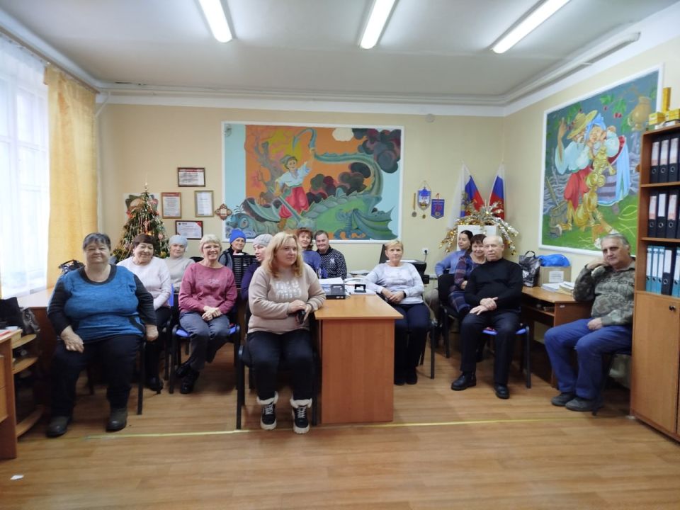 В Комсомольское прошла праздничная программа «Новогодние встречи» В Комсомольское прошла праздничная программа «Новогодние встречи»