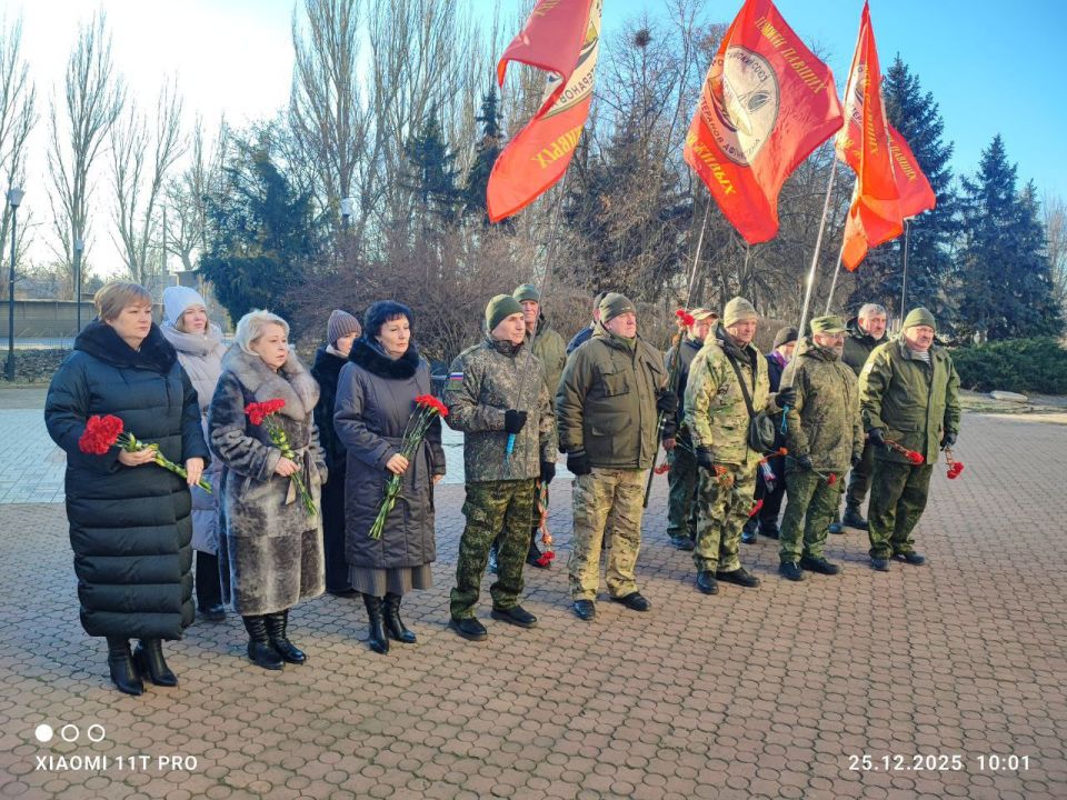 Дмитрий Огилец: 25 декабря 2025 года Макеевская городская организация РСВА и СВО провела мероприятие приуроченное 46-й годовщине ввода ограниченного контингента советских войск в Афганистан Дмитрий Огилец: 25 декабря 2025 года Макеевская городская организация РСВА и СВО провела мероприятие приуроченное 46-й годовщине ввода ограниченного контингента советских войск в Афганистан