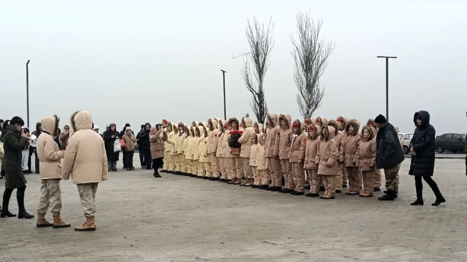 Ветераны и члены их семей посетили «Саур-Могилу» Ветераны и члены их семей посетили «Саур-Могилу»