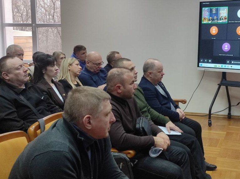 Александр Шатов: В Донецке состоялось заседание общественного совета по реализации проекта «Выбор сильных» Всероссийской политической партии «Единая Россия» Александр Шатов: В Донецке состоялось заседание общественного совета по реализации проекта «Выбор сильных» Всероссийской политической партии «Единая Россия»
