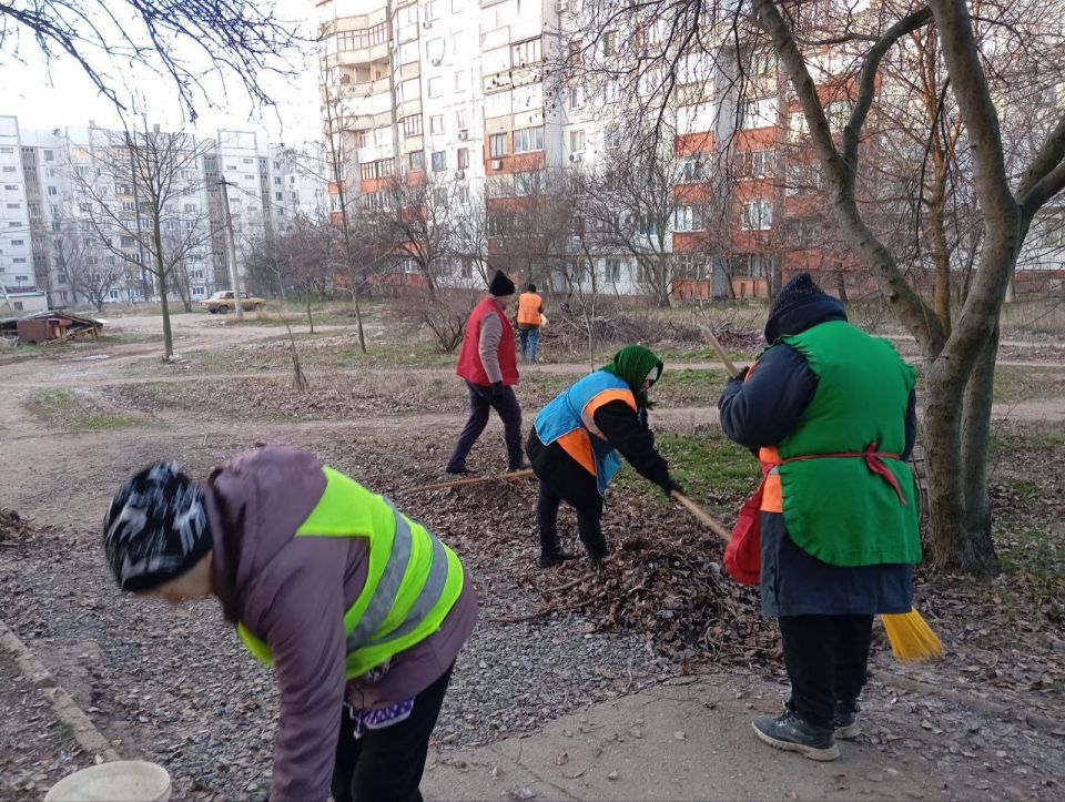 Сегодня, 25 декабря 2025 года, в рамках проекта «Городская среда», реализуемого Единой Россией , жители Кировского района приняли участие в традиционной экологической акции «Чистый четверг» Сегодня, 25 декабря 2025 года, в рамках проекта «Городская среда», реализуемого Единой Россией , жители Кировского района приняли участие в традиционной экологической акции «Чистый четверг»
