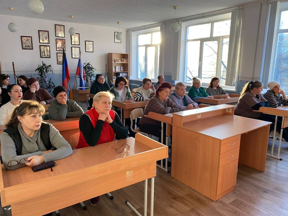 Иван Приходько: В Центрально-Городском районе Горловки прошла встреча с трудовым коллективом Иван Приходько: В Центрально-Городском районе Горловки прошла встреча с трудовым коллективом