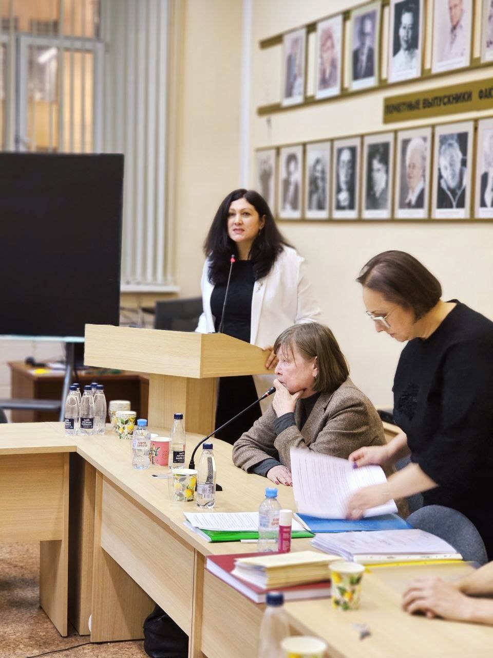 24 декабря в Московском государственном университете имени М.В. Ломоносова состоялась защита кандидатской диссертации помощника ректора, старшего преподавателя кафедры журналистики Наталии Москаленко "Медиапотребление... 24 декабря в Московском государственном университете имени М.В. Ломоносова состоялась защита кандидатской диссертации помощника ректора, старшего преподавателя кафедры журналистики Наталии Москаленко "Медиапотребление...