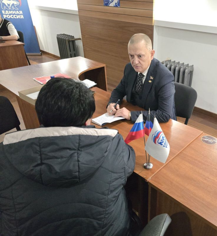 Обсуждение социальных вопросов на приемах граждан Республики Обсуждение социальных вопросов на приемах граждан Республики