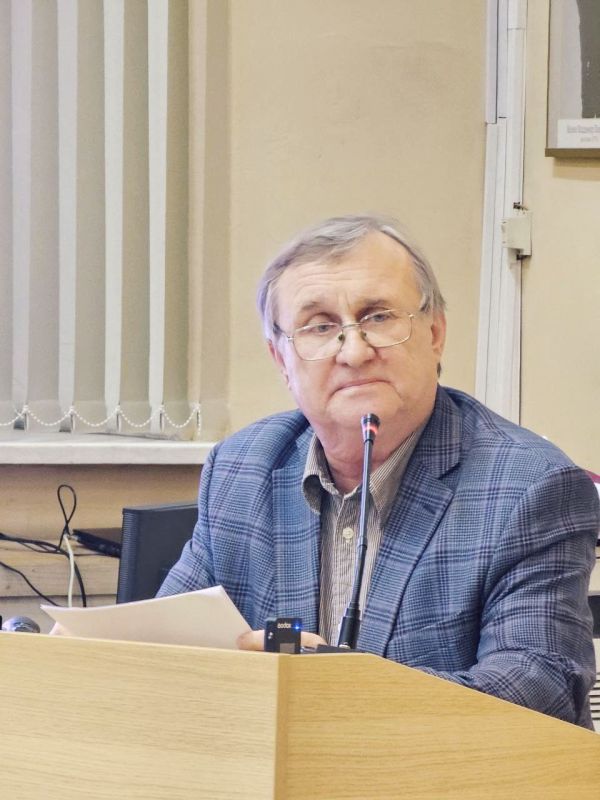 24 декабря в Московском государственном университете имени М.В. Ломоносова состоялась защита кандидатской диссертации помощника ректора, старшего преподавателя кафедры журналистики Наталии Москаленко "Медиапотребление... 24 декабря в Московском государственном университете имени М.В. Ломоносова состоялась защита кандидатской диссертации помощника ректора, старшего преподавателя кафедры журналистики Наталии Москаленко "Медиапотребление...