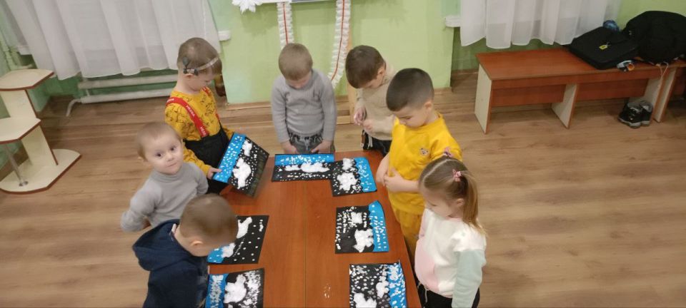 С ДНЁМ РОЖДЕНИЯ, УМКА!. В среду, 24 декабря 2025 года, в клубе дополнительного дошкольного образования «Развивайка» МБУ «Дворец культуры имени Владимира Маяковского городского округа Торез» прошло увлекательное... С ДНЁМ РОЖДЕНИЯ, УМКА!. В среду, 24 декабря 2025 года, в клубе дополнительного дошкольного образования «Развивайка» МБУ «Дворец культуры имени Владимира Маяковского городского округа Торез» прошло увлекательное...